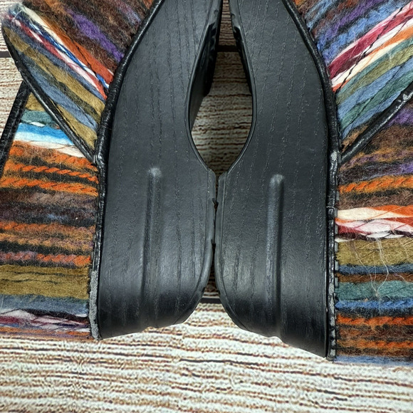 Dansko Multi-Colored Knitted Yarn Covered Clogs Size 38 (7.5) Professional Boho - Picture 10 of 16